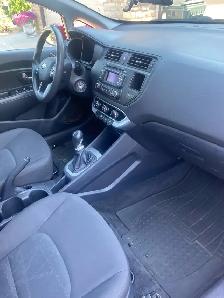 Senior lady driven 2014 Kia Rio 218,000 km - Photo 8