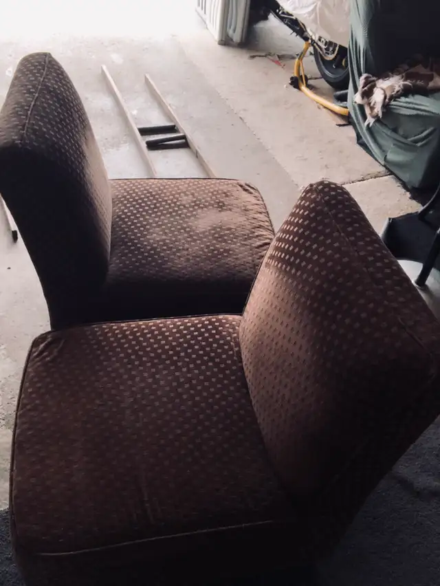 2 chairs
