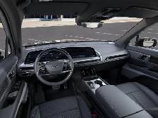 2027 Cadillac VISTIQ Sport - Photo 18