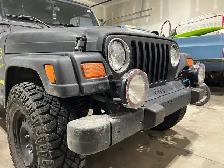 Jeep TJ 4.0L 5 Speed Manual - Photo 3