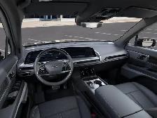 2027 Cadillac VISTIQ Awd 4dr Sport - Photo 18