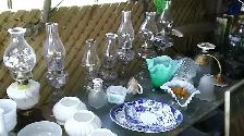 Nombreuses antiquités et objets de collection. - Photo 2
