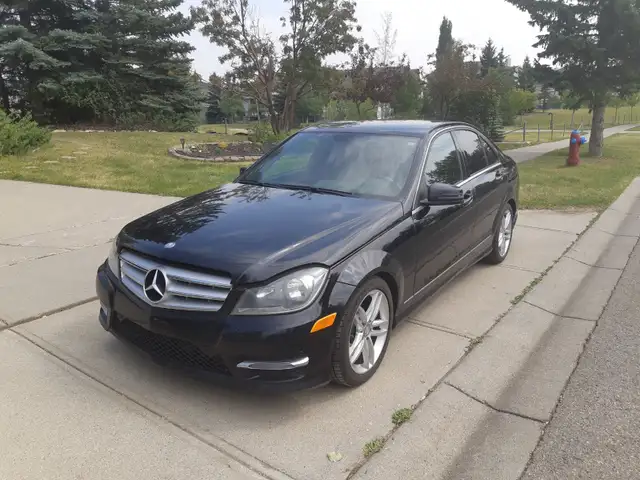 Mercedes-Benz C250 - $4600