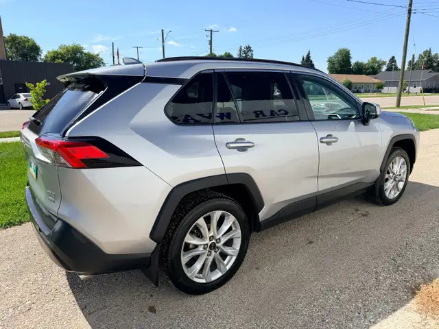 2021 RAV4 XLE