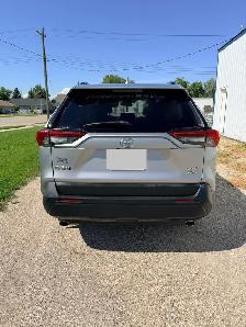 2021 RAV4 XLE - Photo 4