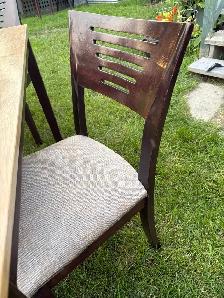 Table and 4 chairs - Photo 9
