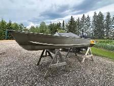 Aluminum Boat and motor - Photo 2