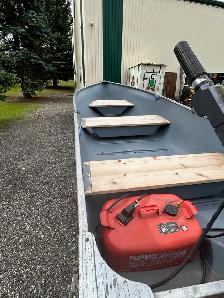 Aluminum Boat and motor - Photo 3
