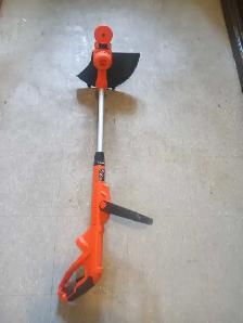 Black & Decker weed trimmer - Photo 2