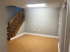 Steeles Yonge 2 bdrms 2 full baths app 1100 sqft Ensuite laundry - Photo 9