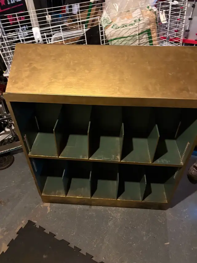 Bookshelf