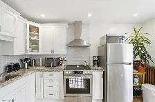 2 Bdrm Upper Apartment for Rent, all utilities included - Photo 3