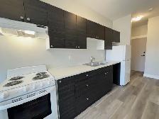 Penetanguishene: 1 Bed   Den, 1 Bath Units (659 sq ft) - Photo 5
