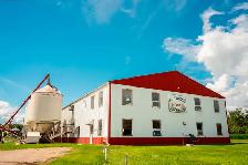 Lily & Rose Seed Processors & Leniczek Farm Near Lemberg, SK - Photo 9