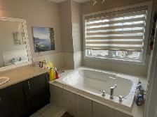 Room for Rent with Attached Washroom and Closet - Photo 2