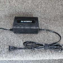 Convertisseur 110V à 12V Sunforce (Prise allume-cigarette) - Photo 3