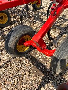 Bourgault 9400 54’ Chisel Plow - Photo 7