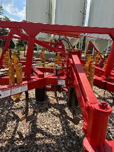 Bourgault 9400 54’ Chisel Plow - Photo 8