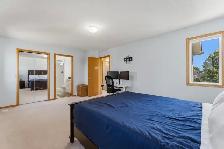 River Park South - 4 Beds - 4 Baths - Finished Basement - Photo 6