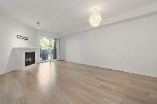 Bright & Modern 2 Bedroom Condo Close to Downtown - Photo 13