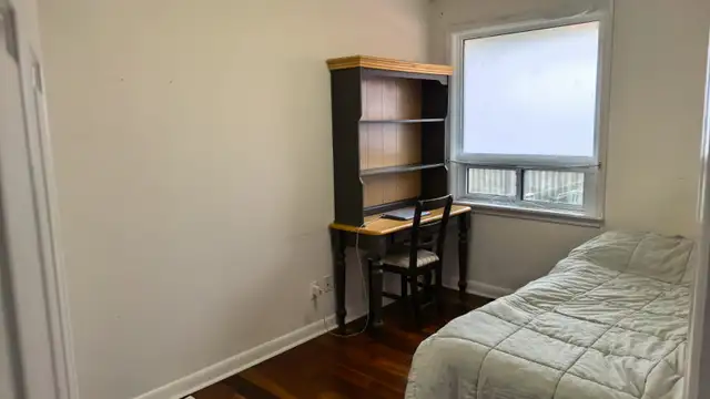 Bedroom in South Oshawa for rent