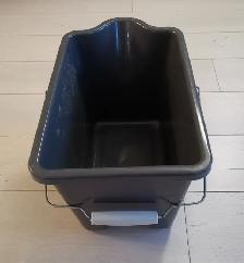 New 14L Plastic Rectangle Pail - Photo 4