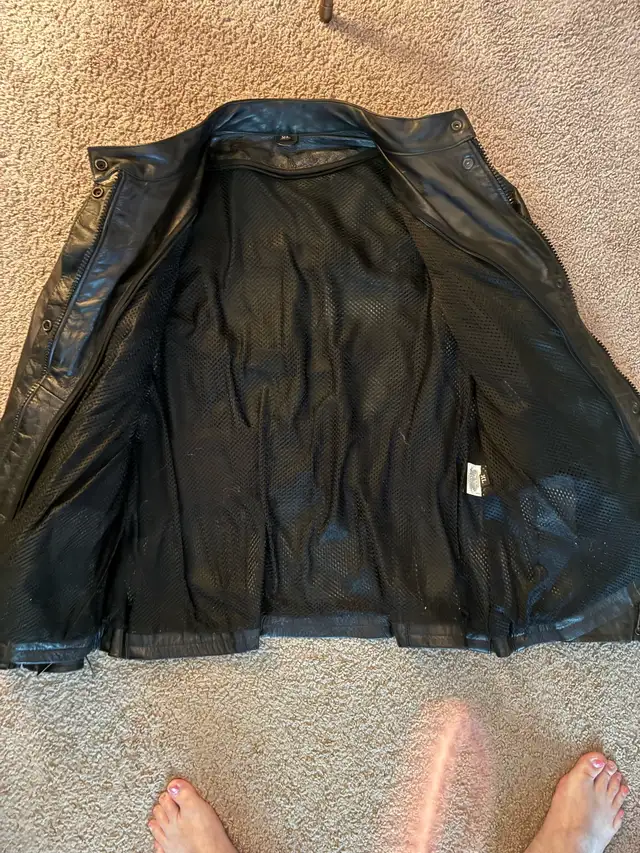 Woman’s leather Jacket