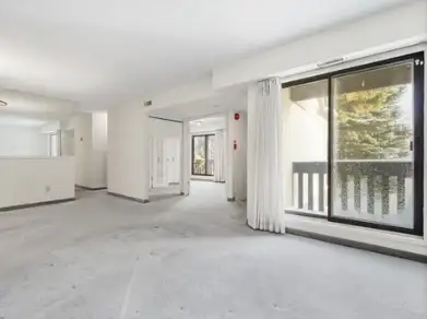 Tuxedo Village - 2 Bed 1.5 Bath Condo Sublet