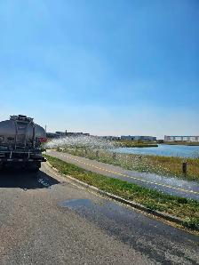Water Hauling, Septic Tank Pumping 403 438-0607