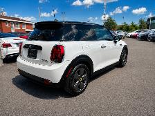 2024 MINI 3 Door Cooper SE - Photo 6