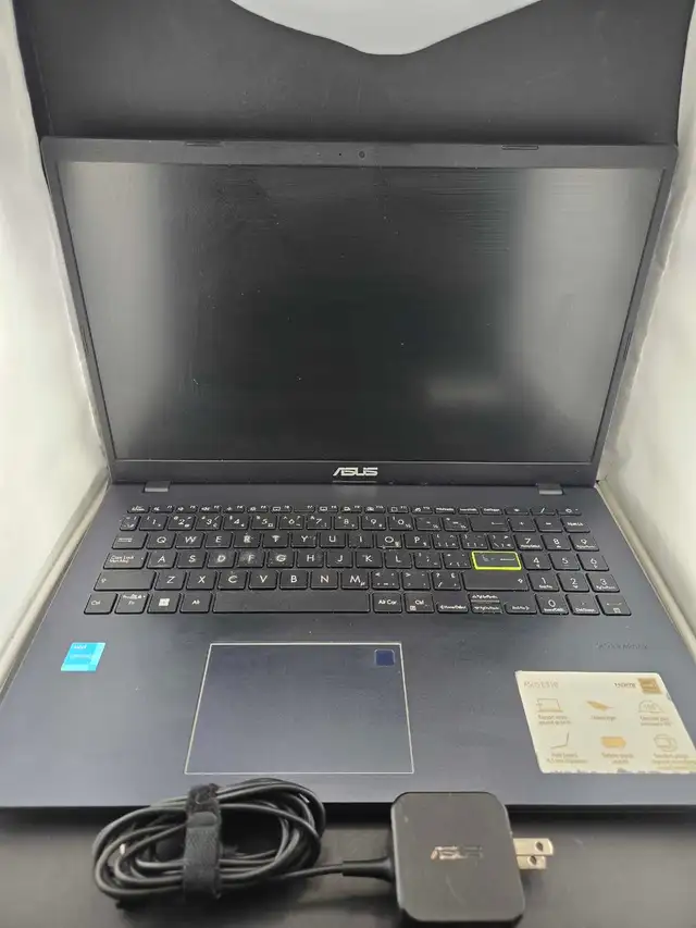 ASUS LAPTOP W/CHARGER