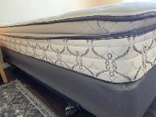 mattress and boxspring - Photo 3