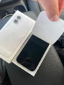 iPhone 17 brand new in box - Photo 3