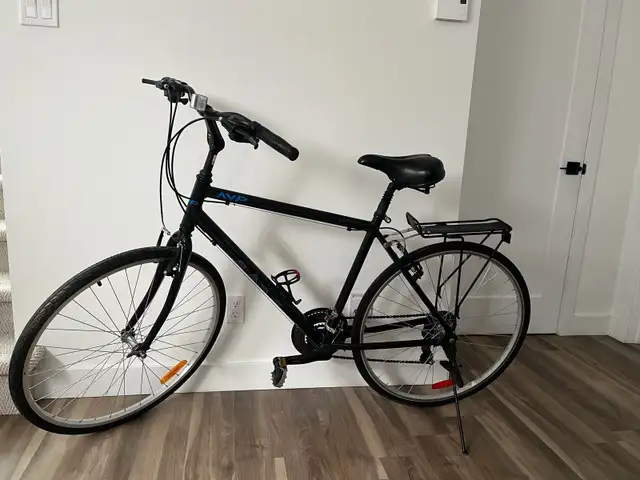 2 bikes   Comme neuf like new