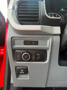 This Pickup powered by a onL on-Cylinder Gasoline engine featuri - Photo 17