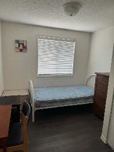 bedroom for rent - Photo 7
