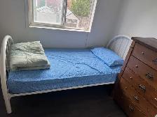 bedroom for rent - Photo 8