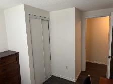 bedroom for rent - Photo 9