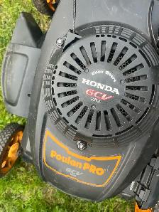Tondeuse à pousser Honda avec sac et sortie latérale - 300$ - Photo 2
