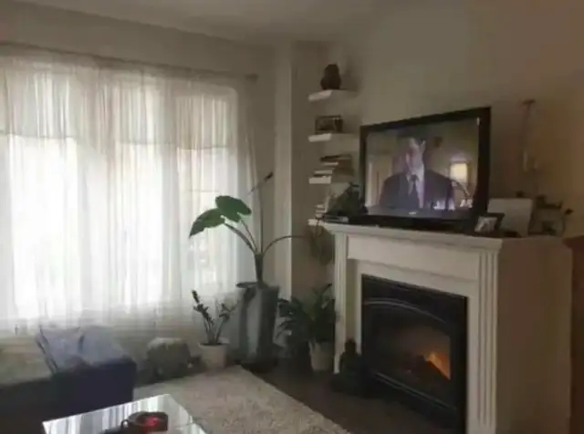 Modern Townhouse Near Woodbine Beach For Rent