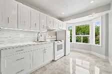Apartment For Rent in Beautiful Corso Italia St Clair