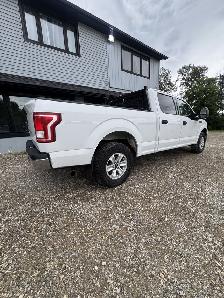 2017 Ford F-150 XLT CREW CAB — CERTIFIED — 4x4 5 LTR 6 SPD - Photo 3