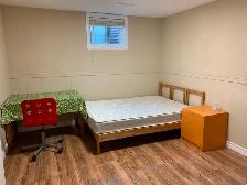 1m  to UTM room for rent to female student w/ private bathroom - Photo 2