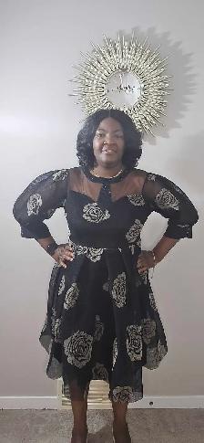stunning dress - Photo 2