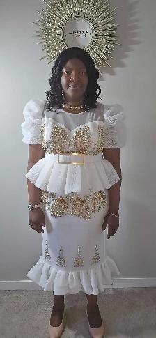stunning dress - Photo 8