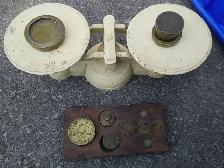 Vintage Cast Iron Balance Scales Collection - Photo 5