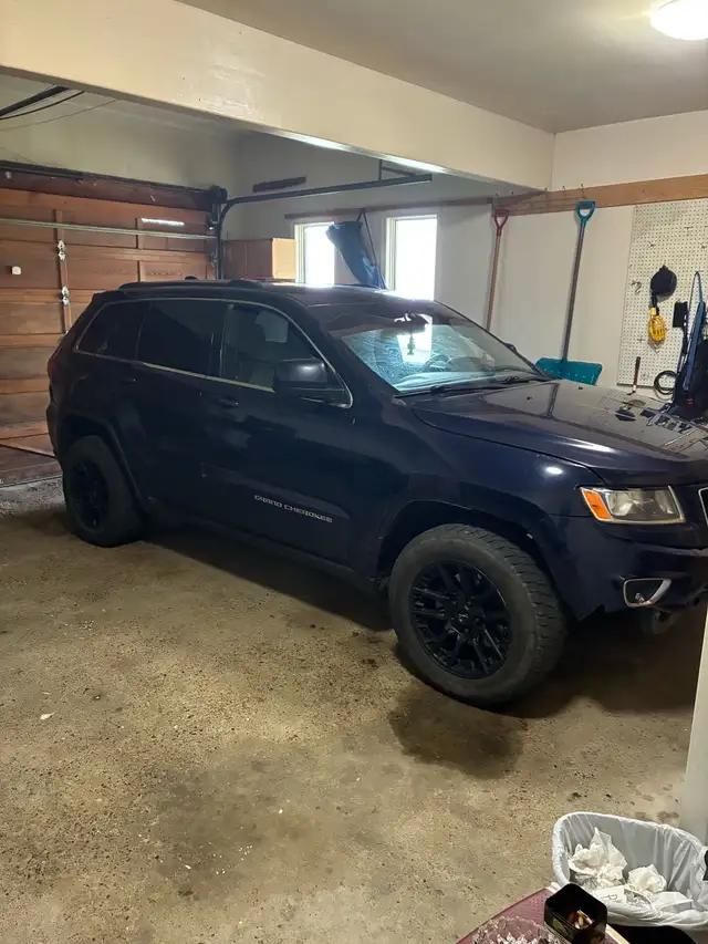 Jeep grand Cherokee 2015 Laredo 4x4 sport V6 engine