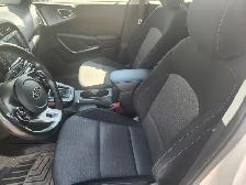 2020 Kia Soul EX Local Trade, Rear Camera, Heated Seats, Apple C - Photo 5