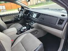 2017 KIA SEDONA SX leather seats Compare Sienna Odyssey Caravan - Photo 8