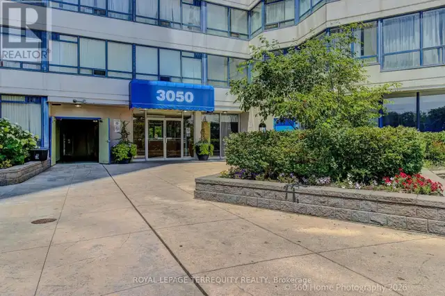One Bedroom Condo Unit near UTSC